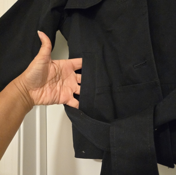 Theory Cropped Belted Jacket - Picture 3 of 7